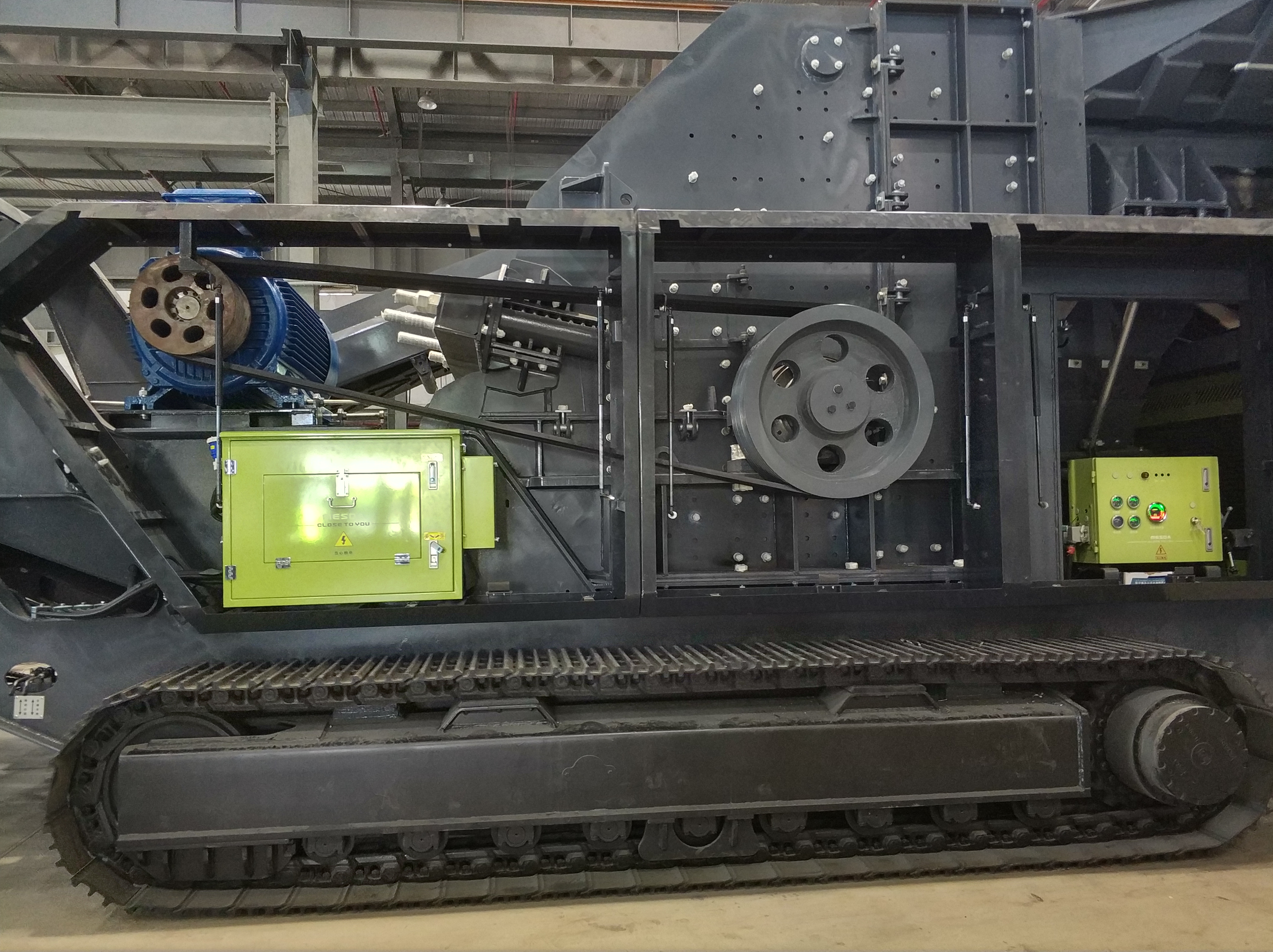 XFC550變頻器在移動式破碎機(jī)上的應(yīng)用(圖5)